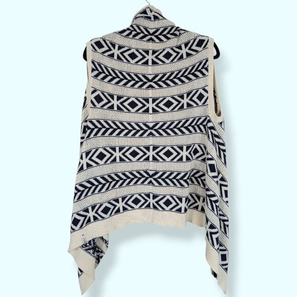 Woolrich Sleeveless Open Front Sweater - Picture 6 of 9